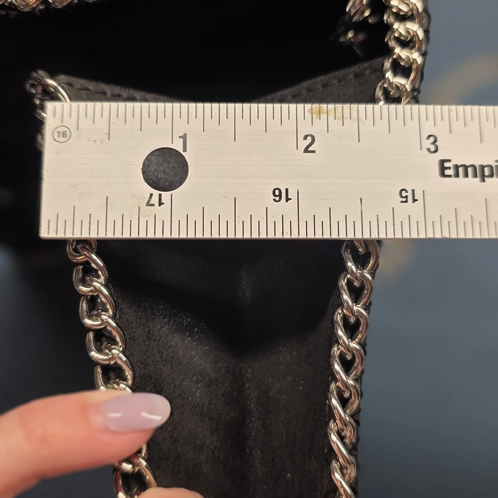 Chelsea28 Black Chain-Trim Clutch‎